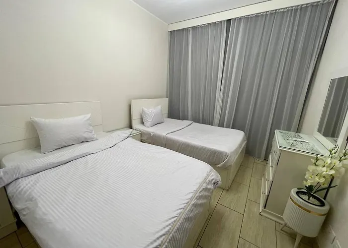 One Bedroom Sea View Apartment *