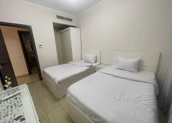 One Bedroom Sea View Apartment *