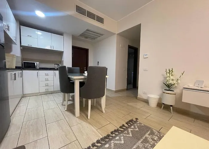 One Bedroom Sea View Apartment